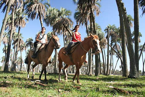 © Cabalgata por el Refugio de Vida Silvestre La Aurora del Palmar en Entre Ríos rel=